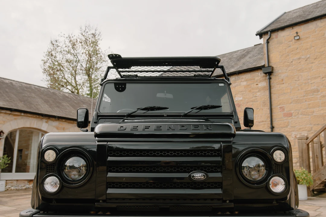 2015 Land Rover Defender 90 - Image 25 of 31