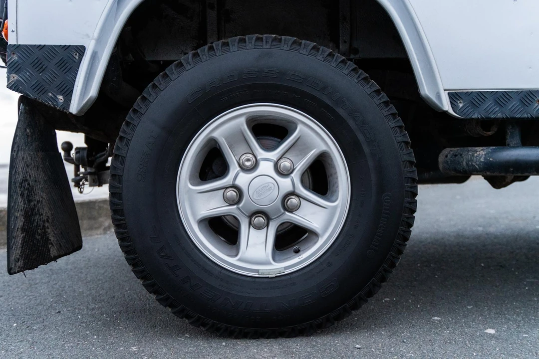 2015 Land Rover Defender 90 - Image 31 of 31