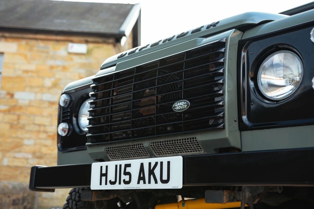 2015 Land Rover Defender 90 - Image 21 of 31