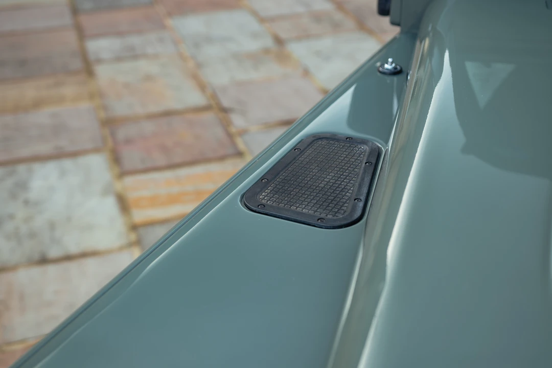 2015 Land Rover Defender 90 - Image 25 of 31