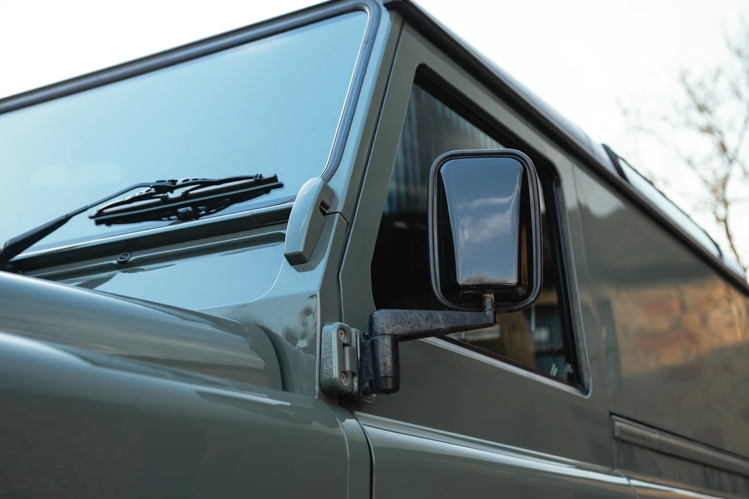2015 Land Rover Defender 90 - Image 30 of 31