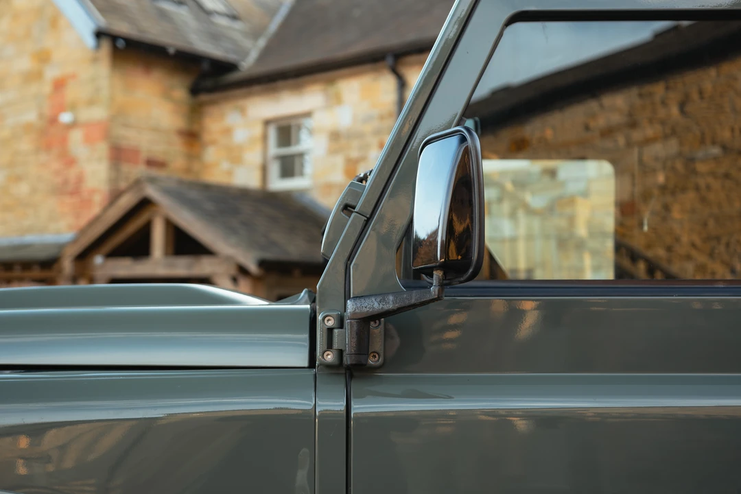 2015 Land Rover Defender 90 - Image 31 of 31