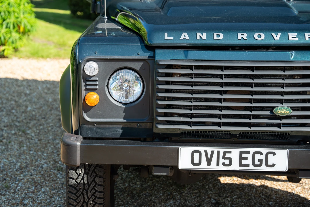 2015 Land Rover Defender 90 - Image 20 of 31