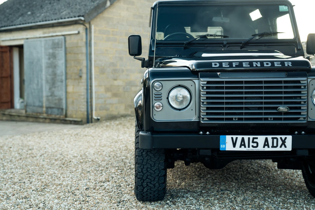 2015 Land Rover Defender 90 - Image 12 of 31