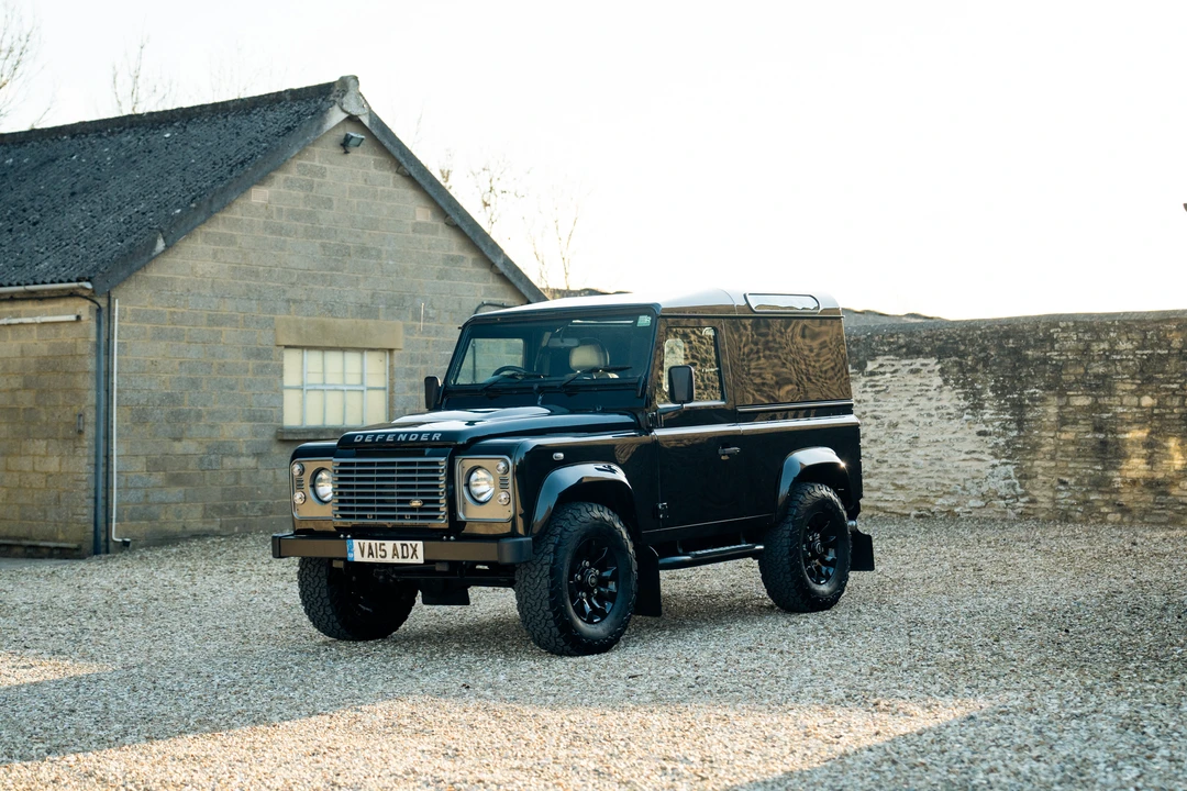 2015 Land Rover Defender 90 - Image 9 of 31