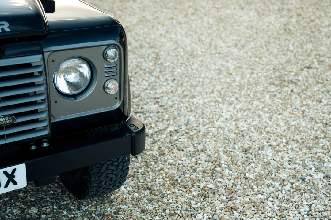 2015 Land Rover Defender 90 - Image 20 of 31