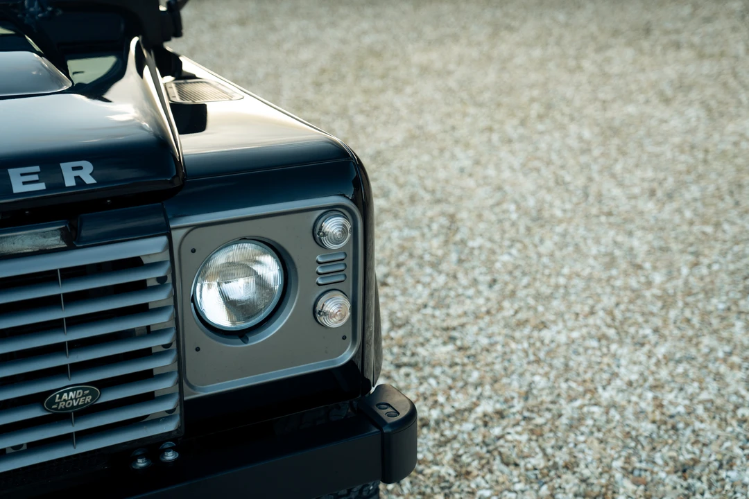 2015 Land Rover Defender 90 - Image 21 of 31