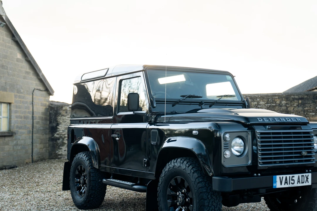 2015 Land Rover Defender 90 - Image 26 of 31