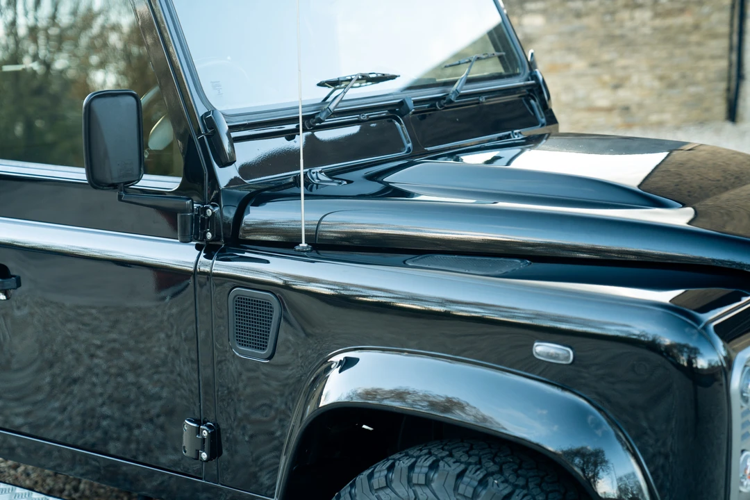 2015 Land Rover Defender 90 - Image 27 of 31