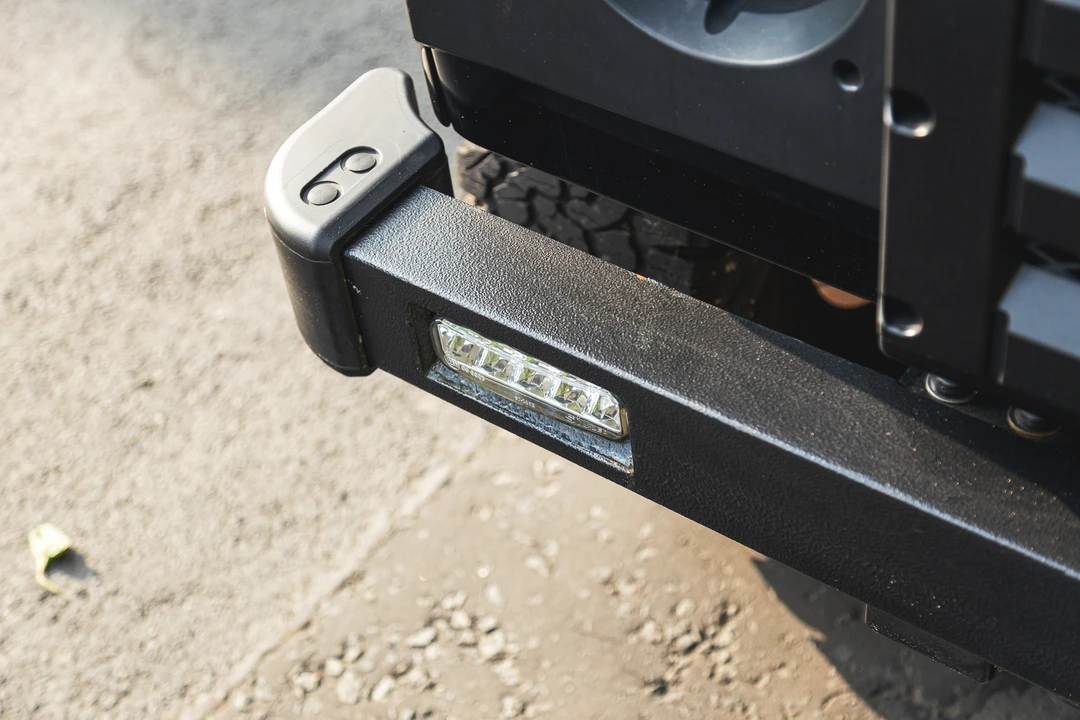 2015 Land Rover Defender 90 - Image 15 of 31