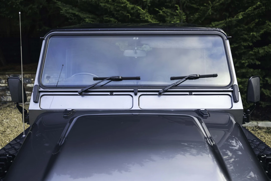 2015 Land Rover Defender 90 - Image 23 of 31