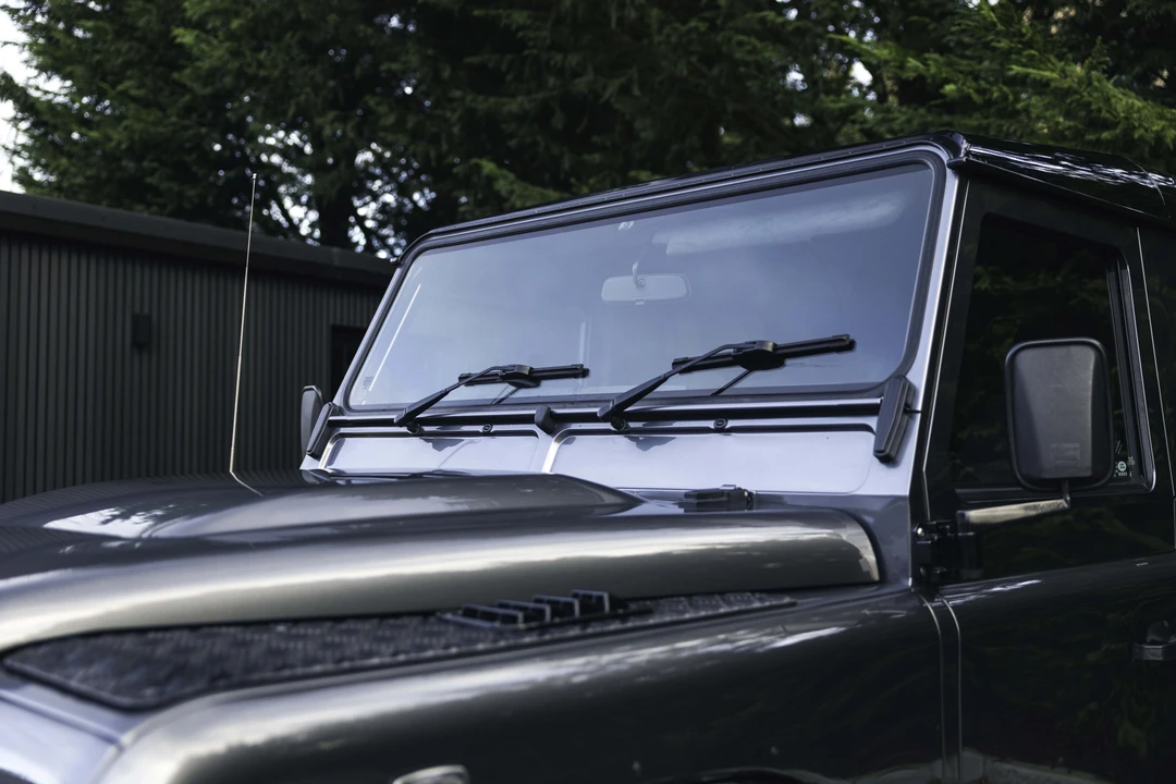 2015 Land Rover Defender 90 - Image 25 of 31