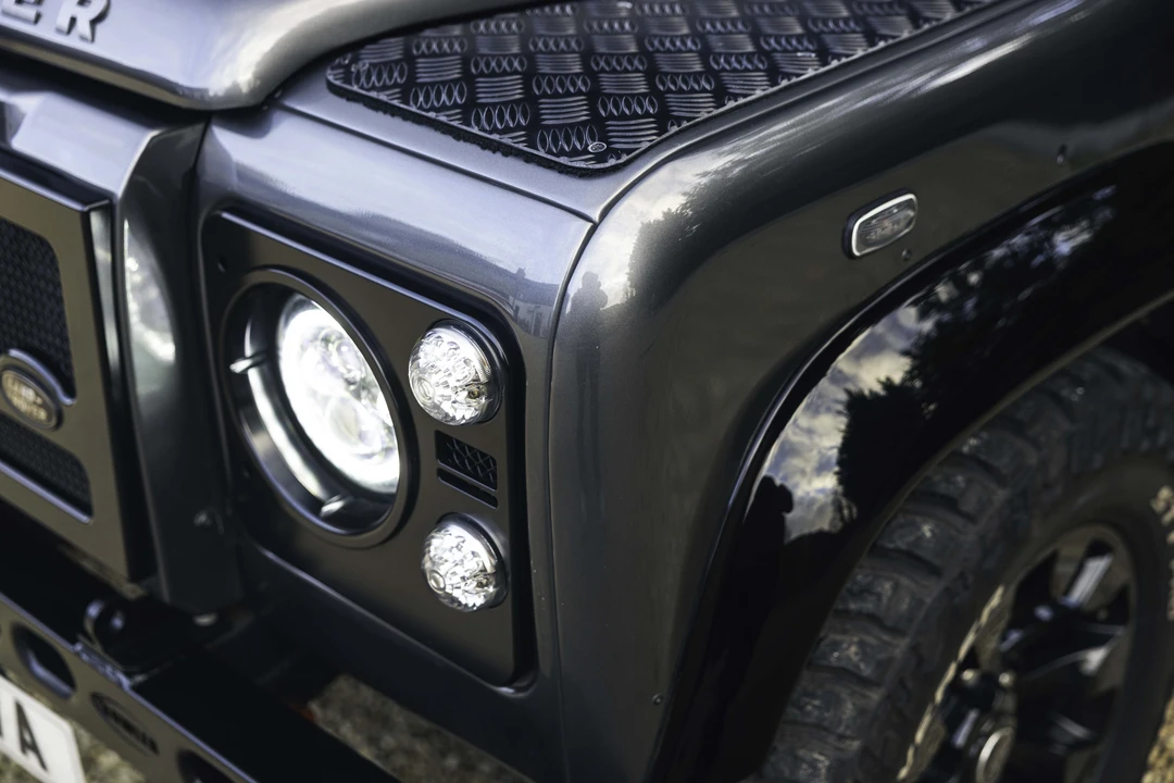 2015 Land Rover Defender 90 - Image 30 of 31