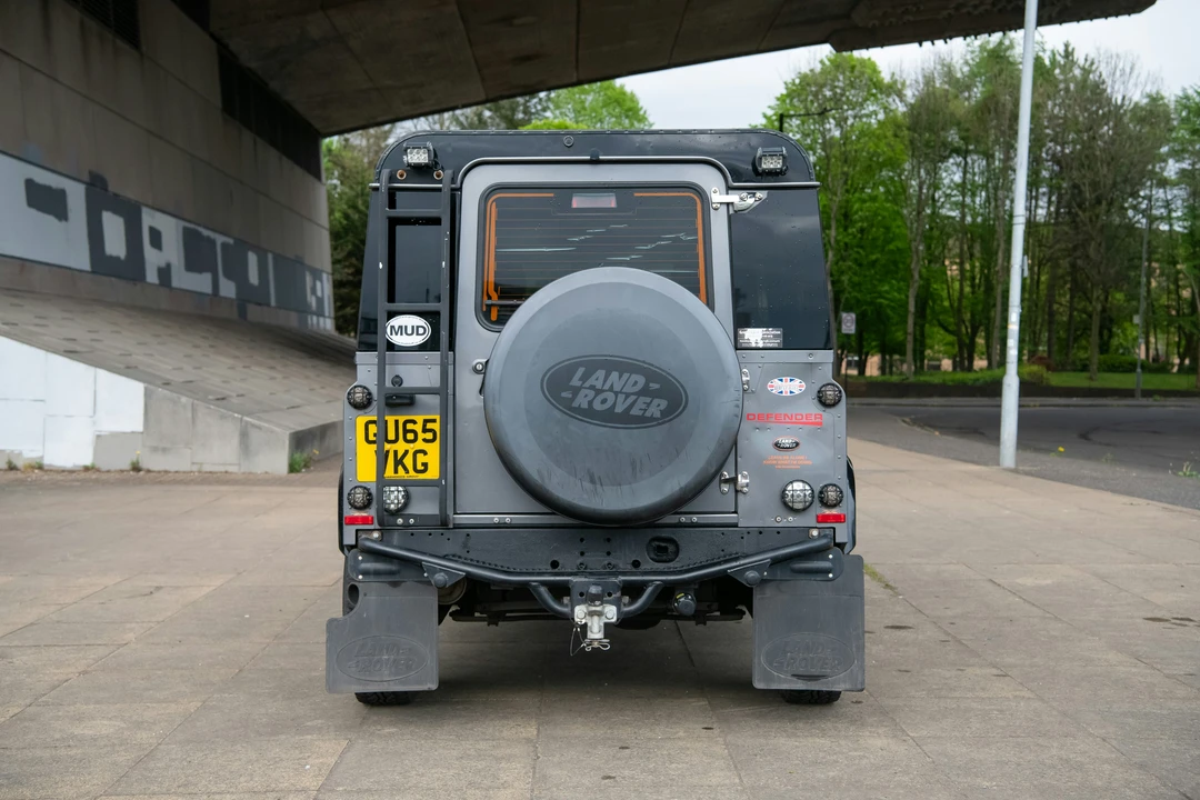 2015 Land Rover Defender 90 - Image 8 of 21
