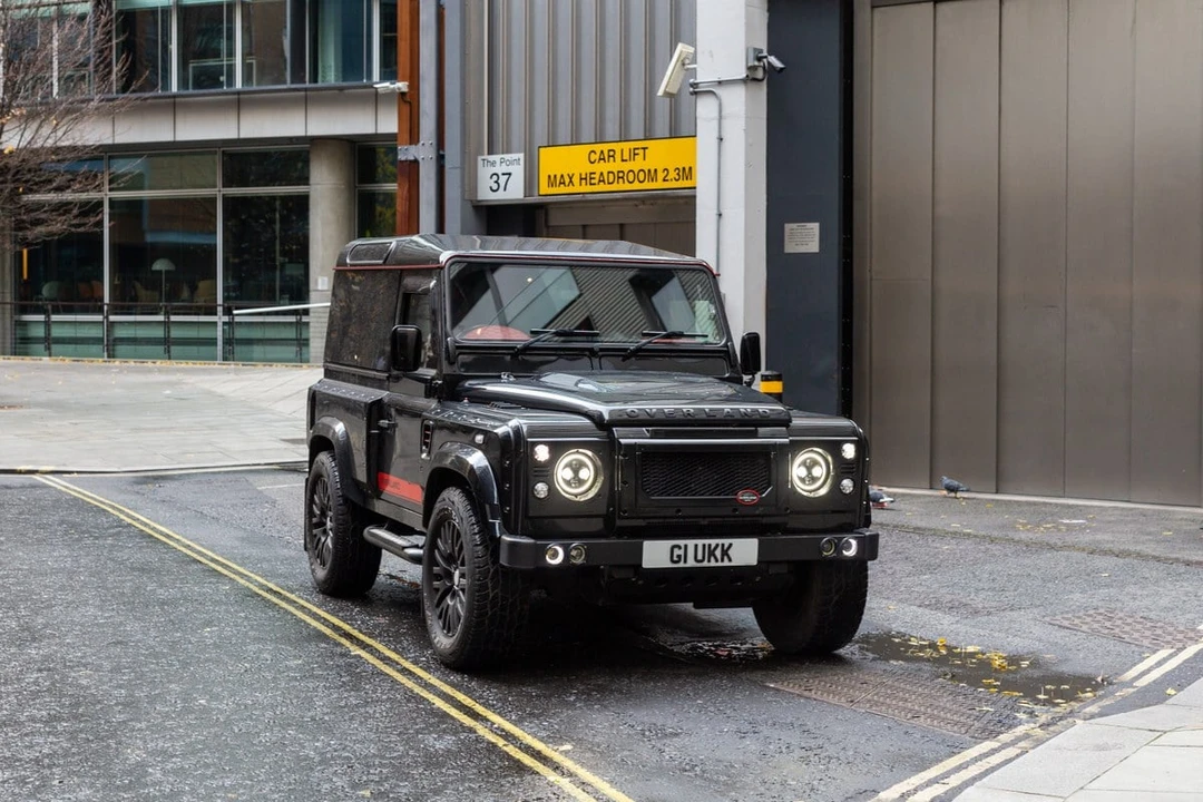 2015 Land Rover Defender 90 - Image 22 of 30