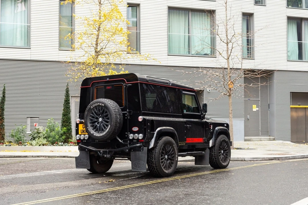 2015 Land Rover Defender 90 - Image 26 of 30