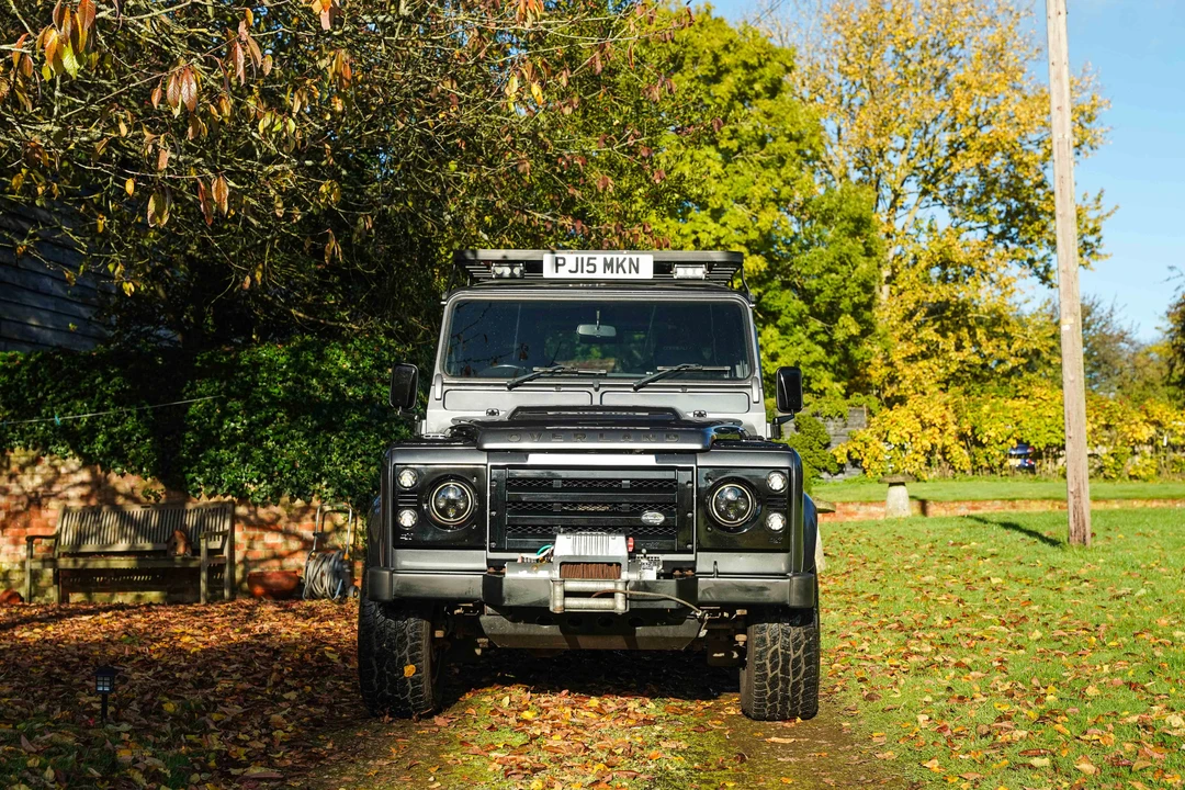 2015 Land Rover Defender 90 - Image 11 of 31