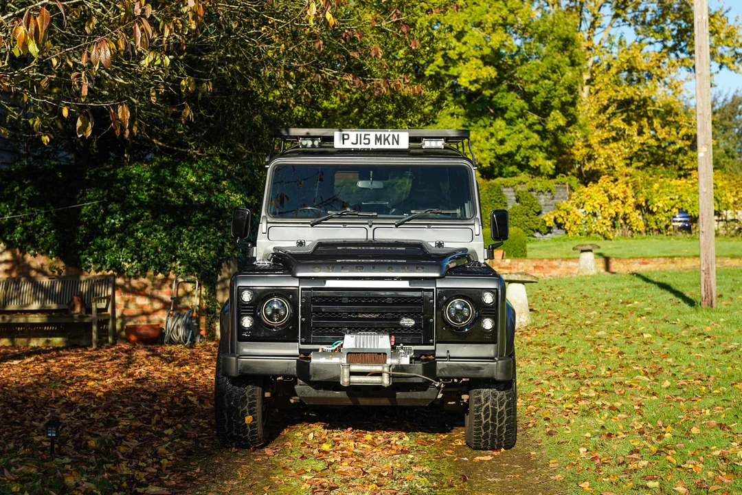 2015 Land Rover Defender 90 - Image 19 of 31