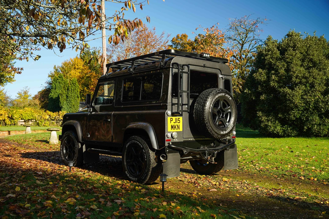 2015 Land Rover Defender 90 - Image 22 of 31