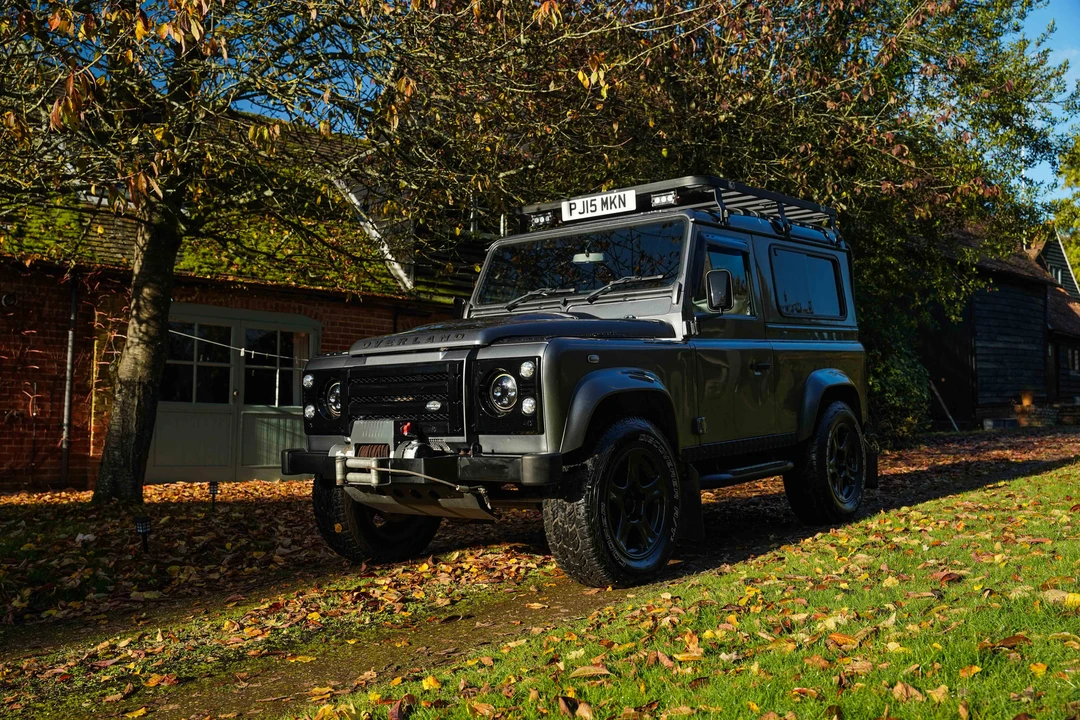2015 Land Rover Defender 90 - Image 18 of 31