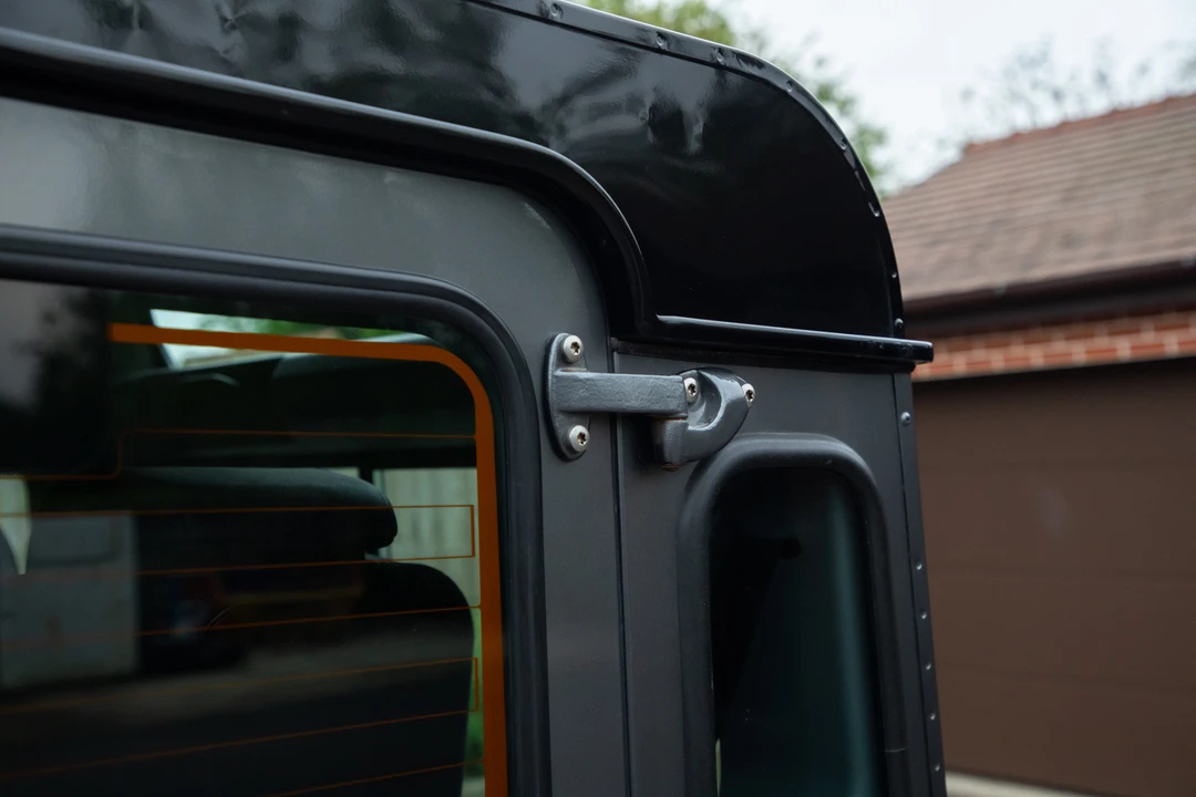 2015 Land Rover Defender 90 - Image 30 of 31