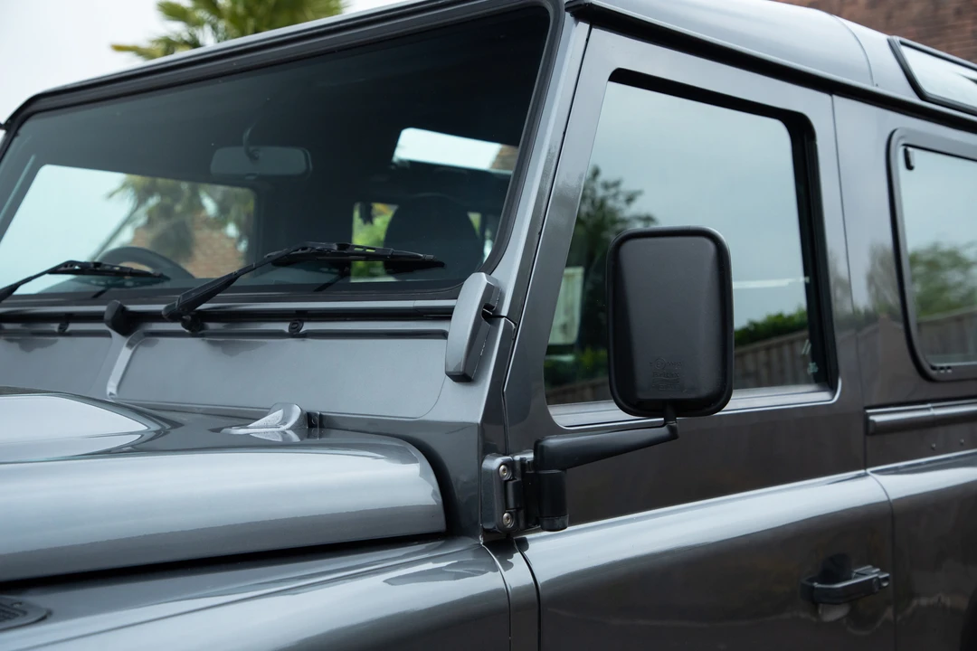 2015 Land Rover Defender 90 - Image 19 of 31