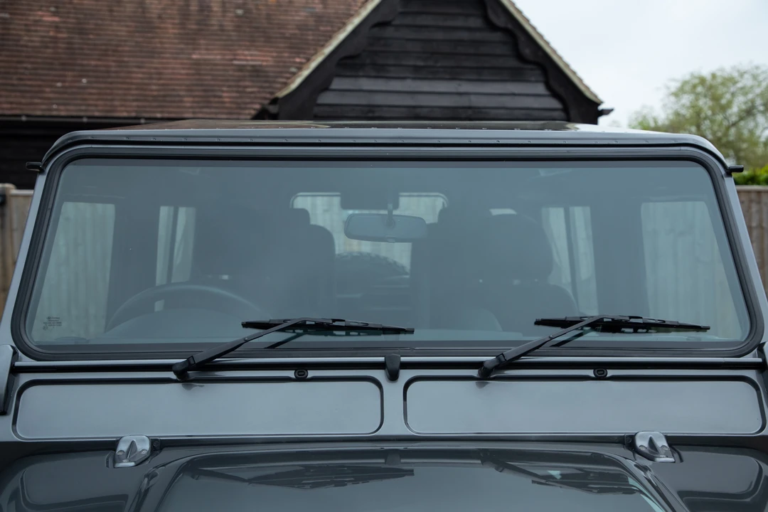 2015 Land Rover Defender 90 - Image 20 of 31