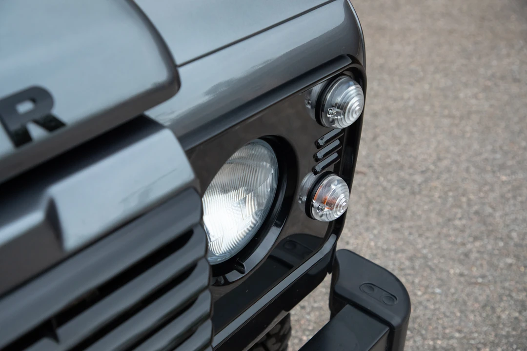 2015 Land Rover Defender 90 - Image 23 of 31
