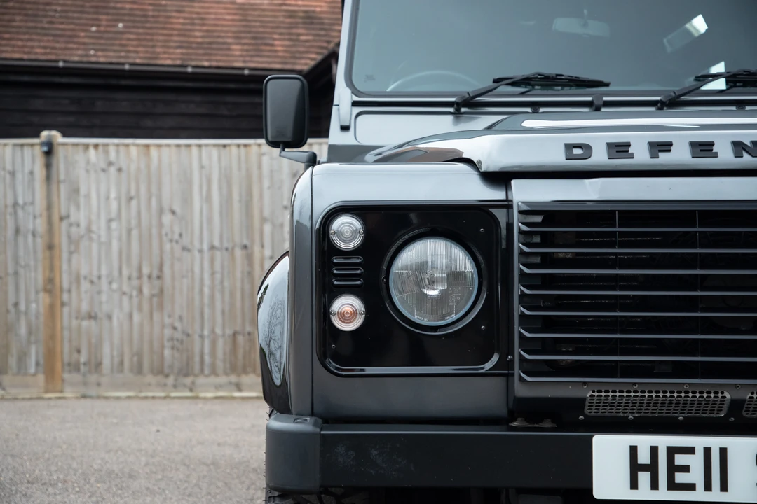 2015 Land Rover Defender 90 - Image 26 of 31