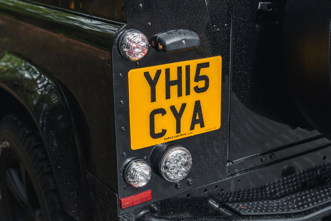 2015 Land Rover Defender 90 - Image 20 of 31