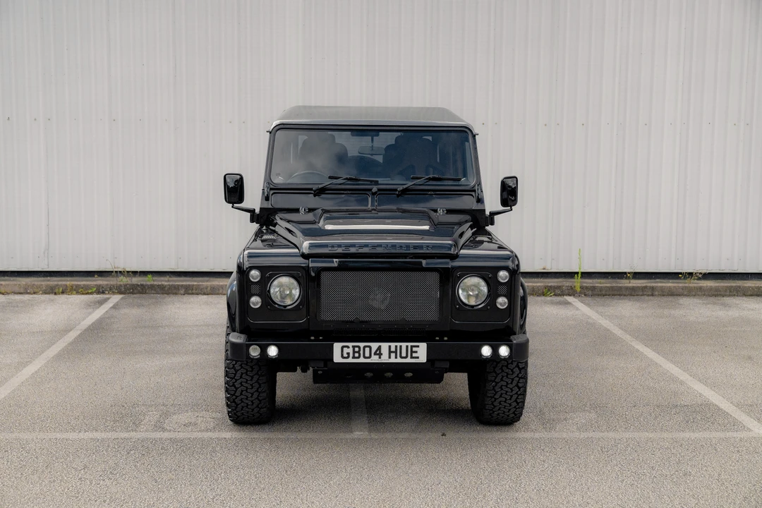 2015 Land Rover Defender 90 - Image 10 of 31