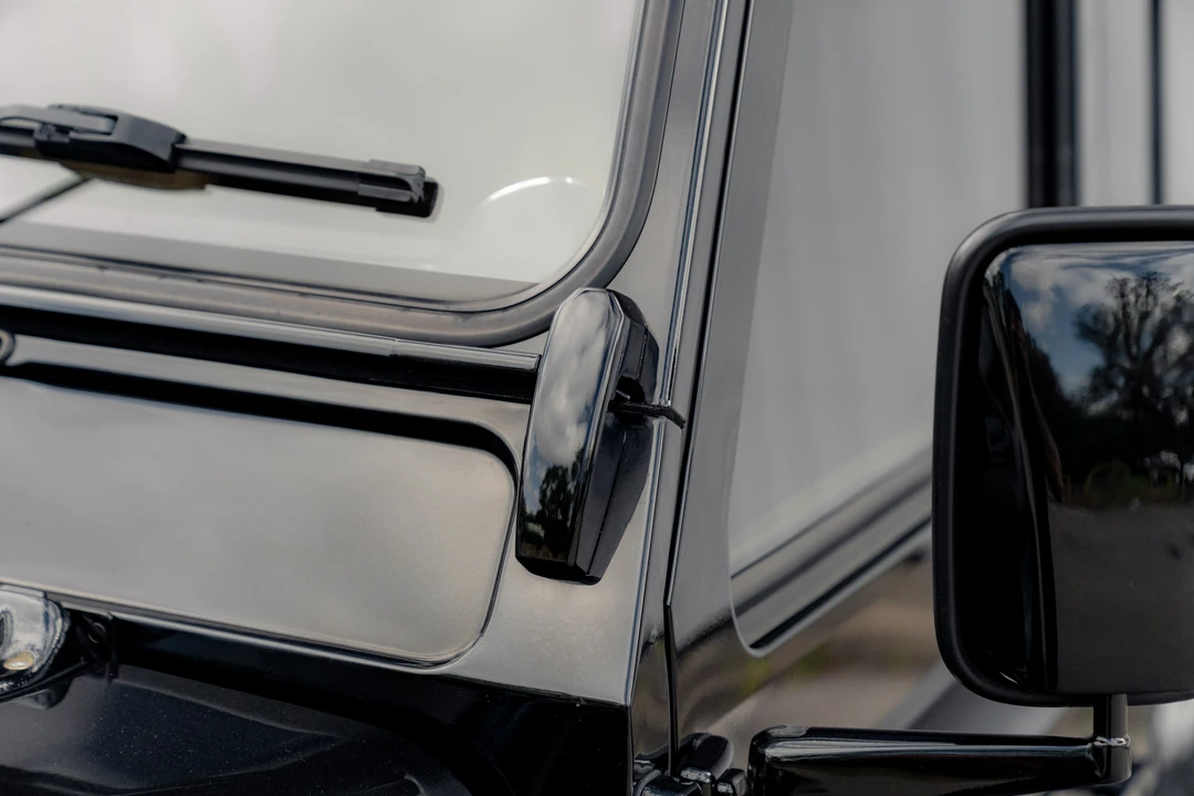 2015 Land Rover Defender 90 - Image 26 of 31