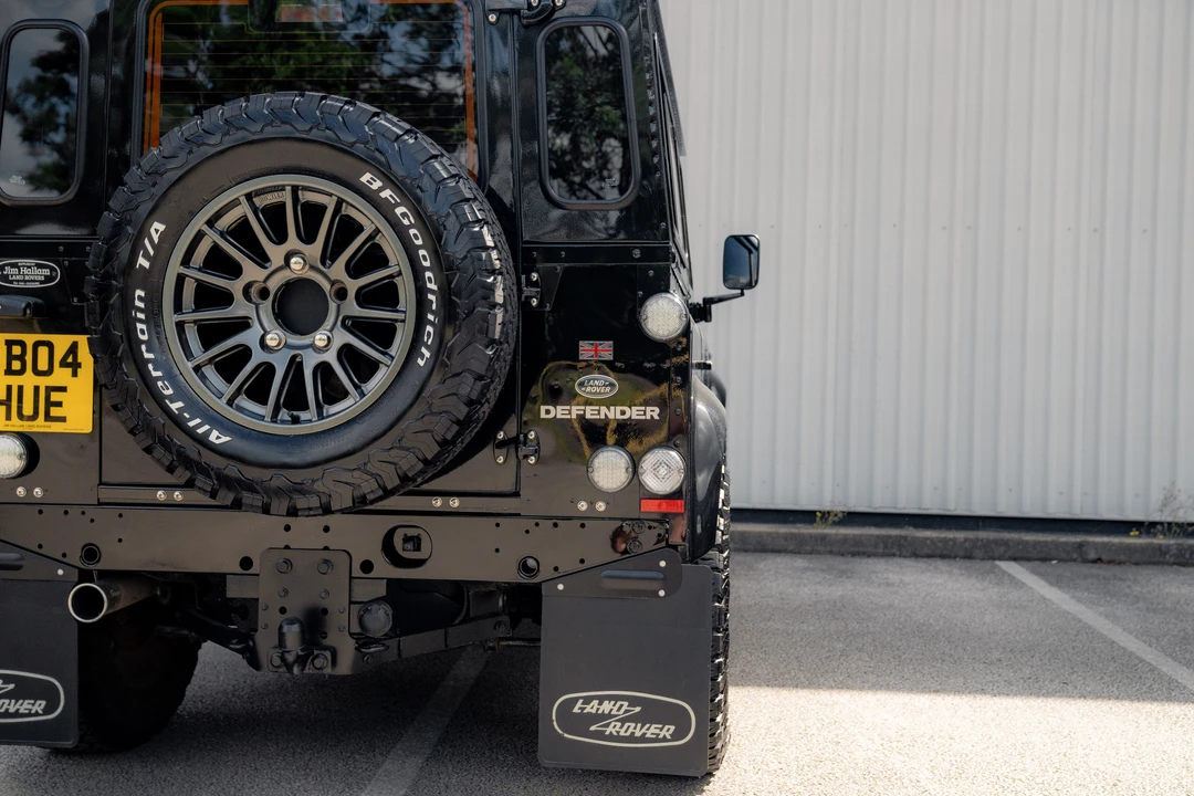 2015 Land Rover Defender 90 - Image 31 of 31