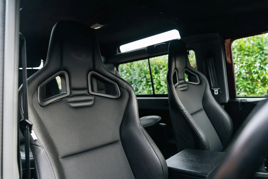 2015 Land Rover Defender 90 - Image 5 of 21