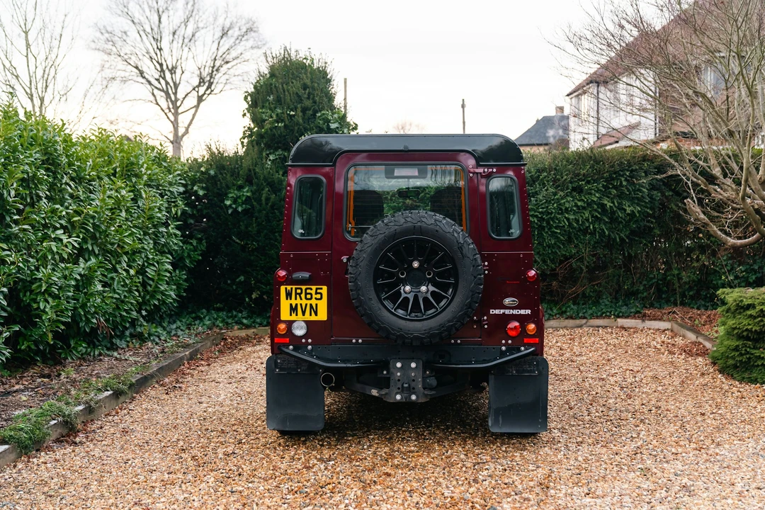 2015 Land Rover Defender 90 - Image 14 of 21