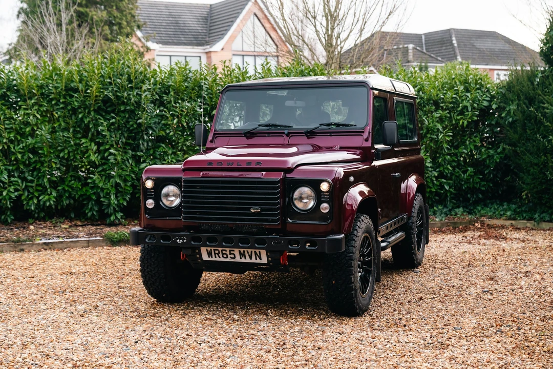 2015 Land Rover Defender 90 - Image 11 of 21