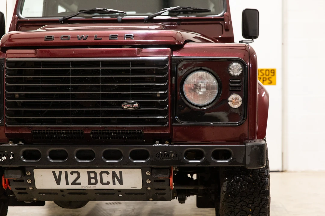 2015 Land Rover Defender 90 - Image 13 of 31