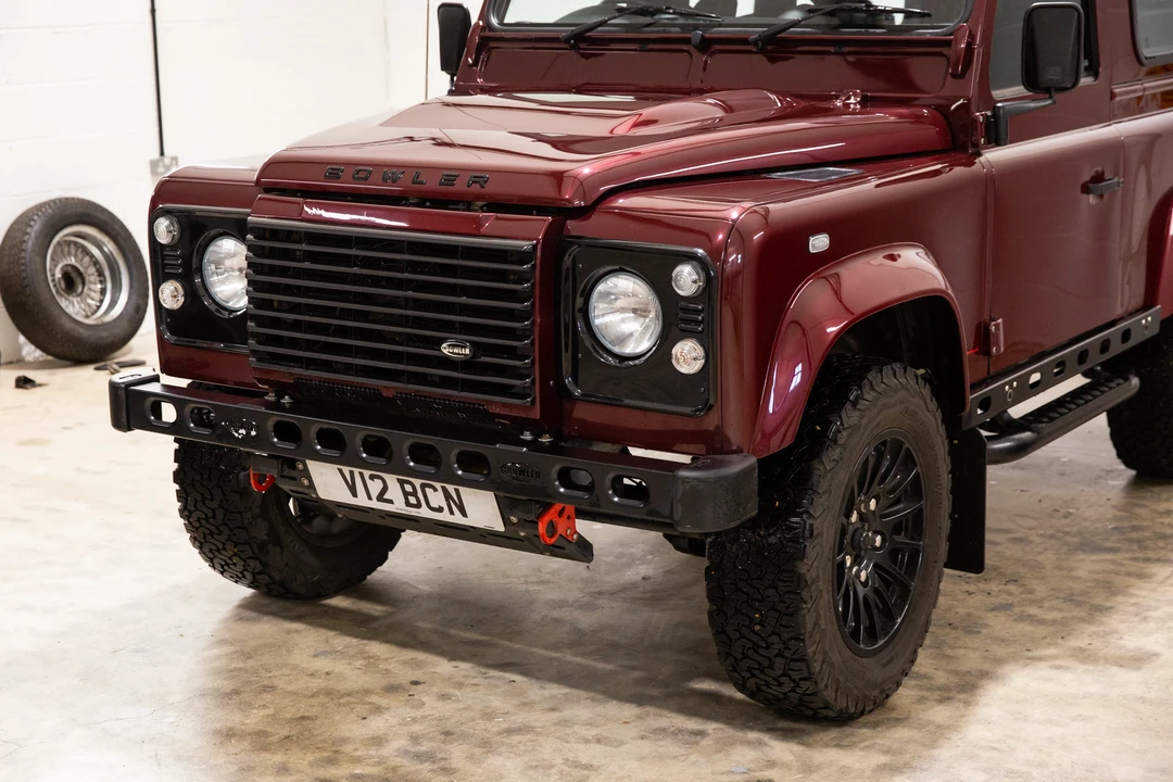 2015 Land Rover Defender 90 - Image 15 of 31