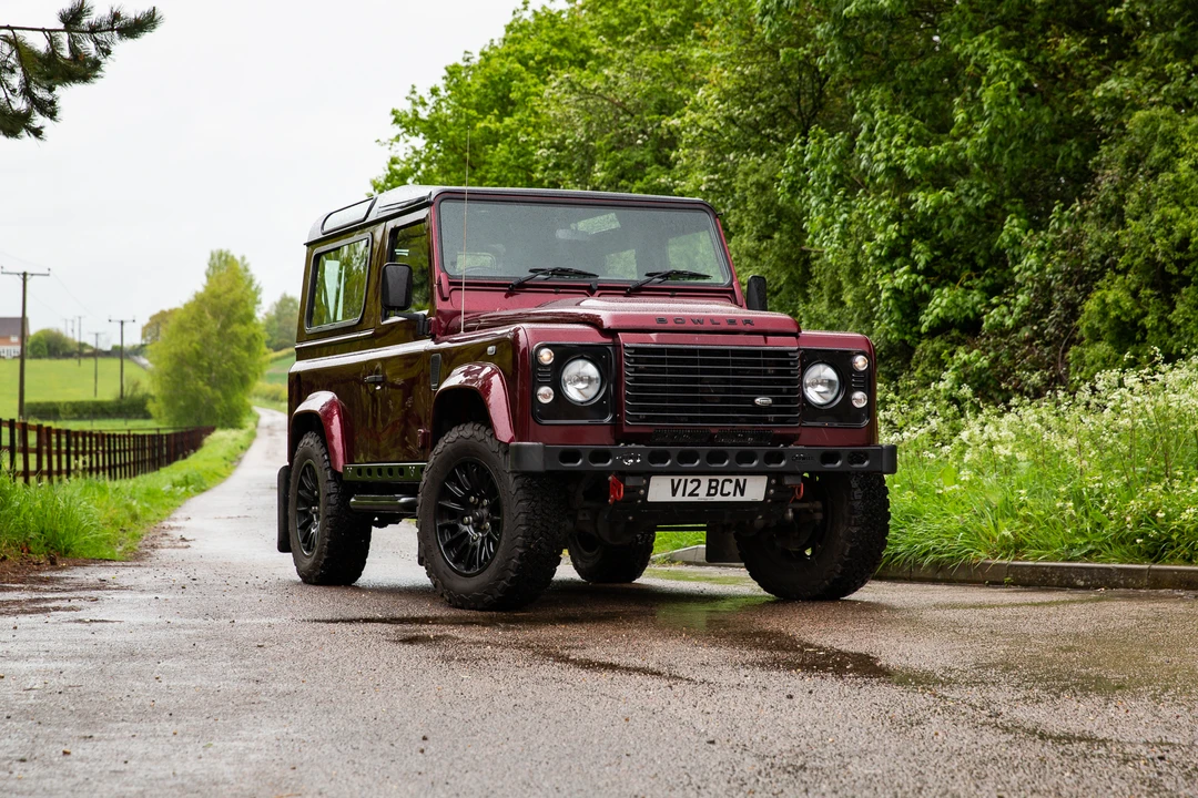 2015 Land Rover Defender 90 - Image 11 of 31