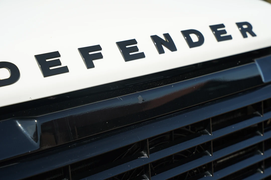 2015 Land Rover Defender 90 - Image 30 of 31