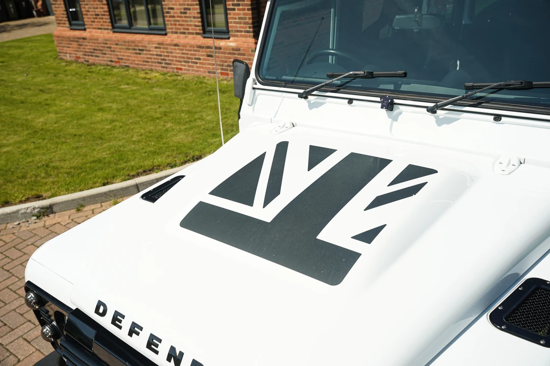 2015 Land Rover Defender 90 - Image 31 of 31