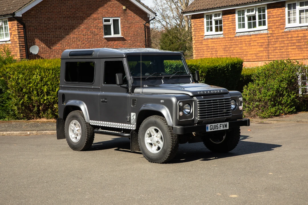 2015 Land Rover Defender 90 - Image 18 of 26