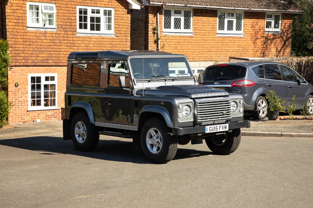 2015 Land Rover Defender 90 - Image 24 of 26