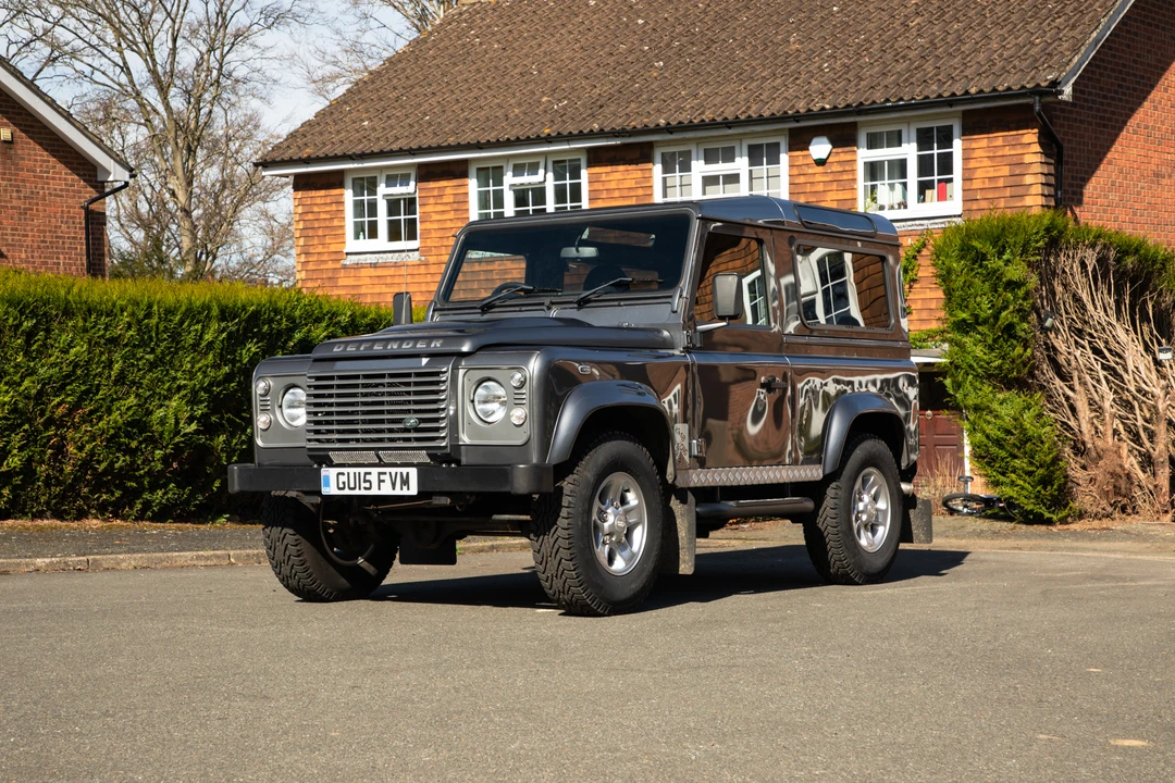 2015 Land Rover Defender 90 - Image 9 of 26