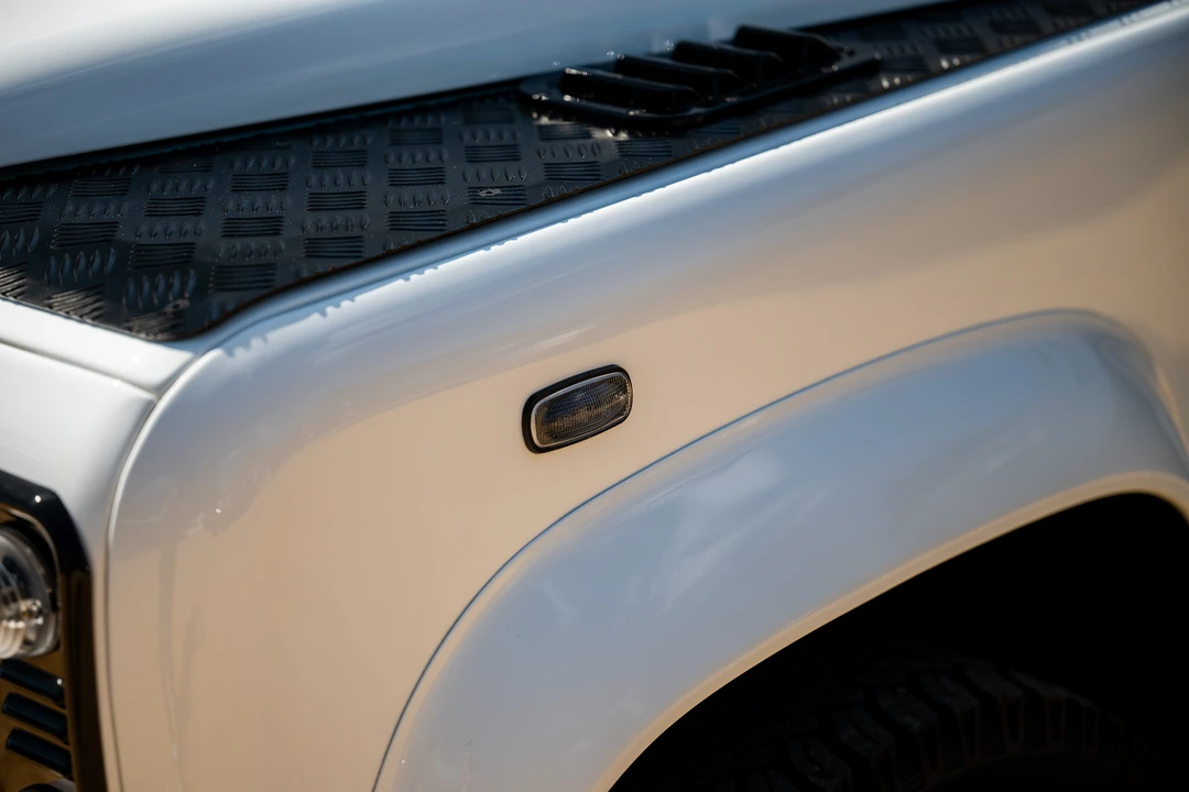 2015 Land Rover Defender 90 - Image 22 of 31
