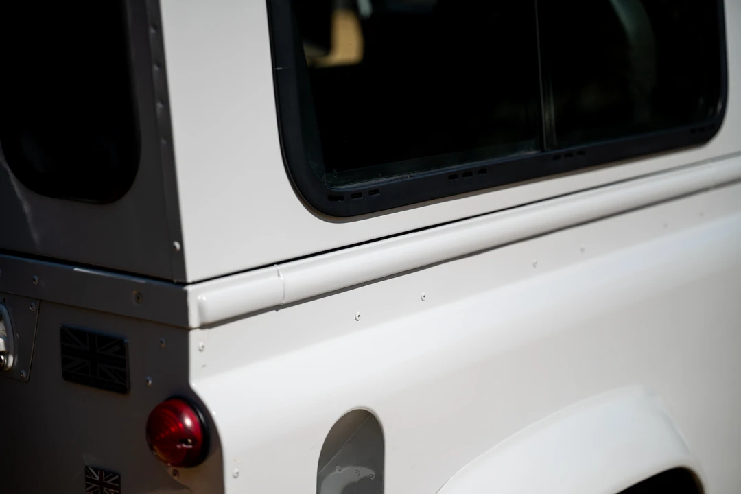 2015 Land Rover Defender 90 - Image 31 of 31