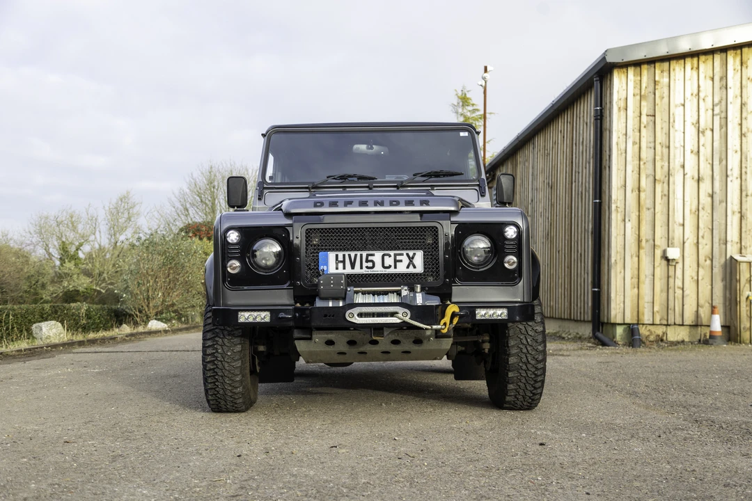 2015 Land Rover Defender 90 - Image 3 of 31