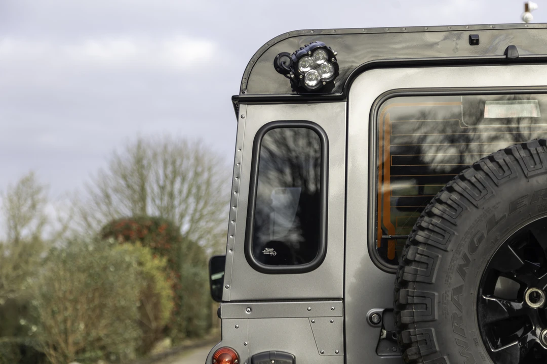 2015 Land Rover Defender 90 - Image 26 of 31