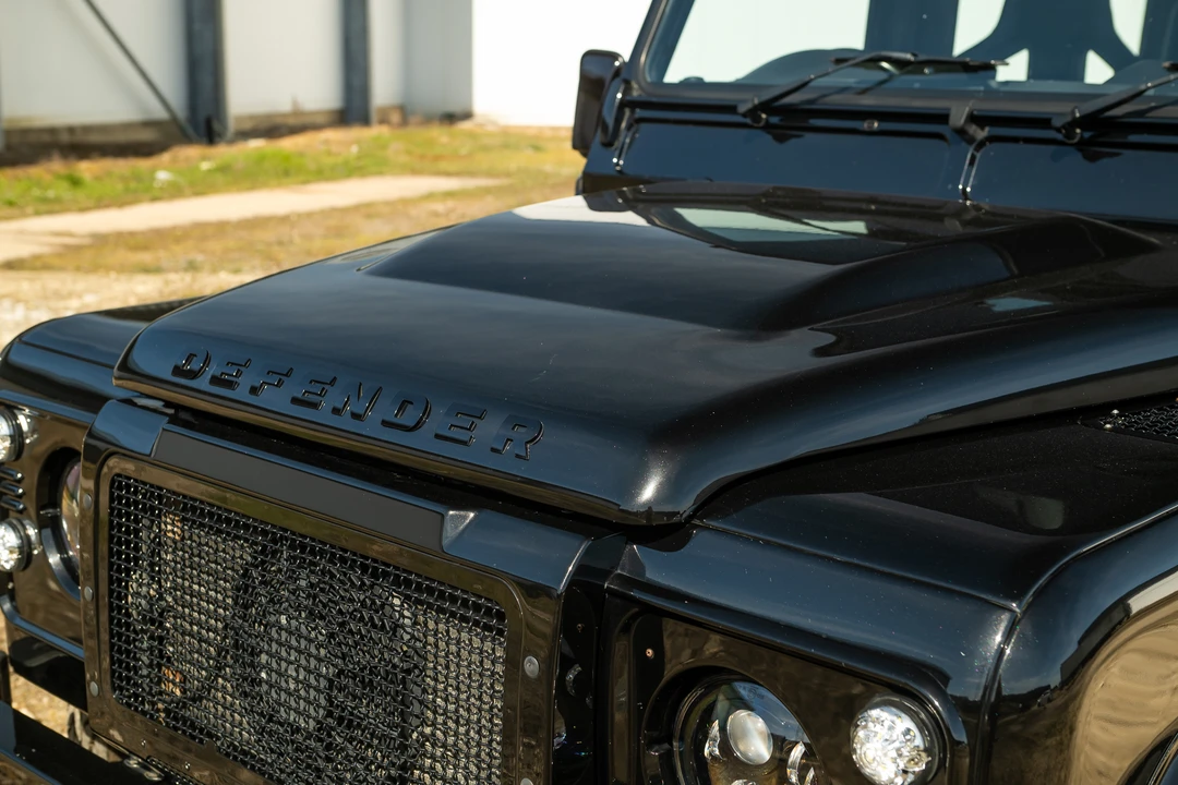 2015 Land Rover Defender 90 - Image 27 of 31