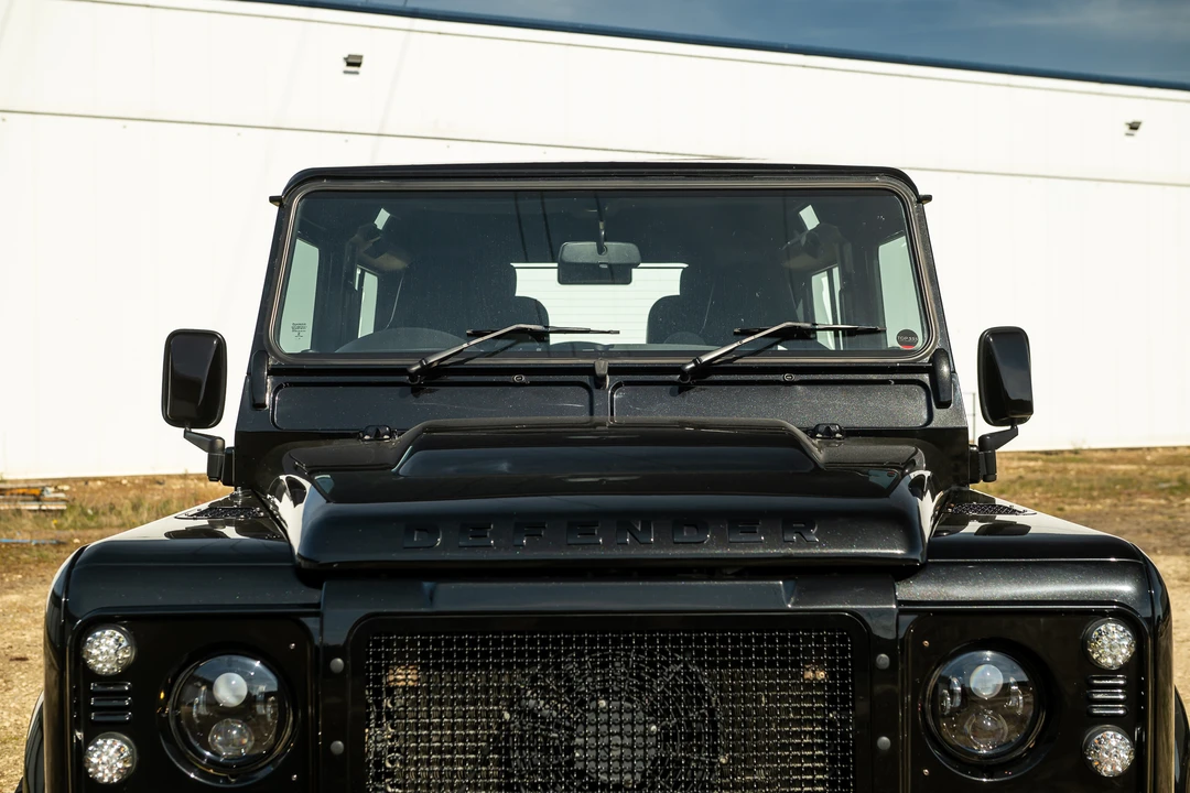 2015 Land Rover Defender 90 - Image 28 of 31